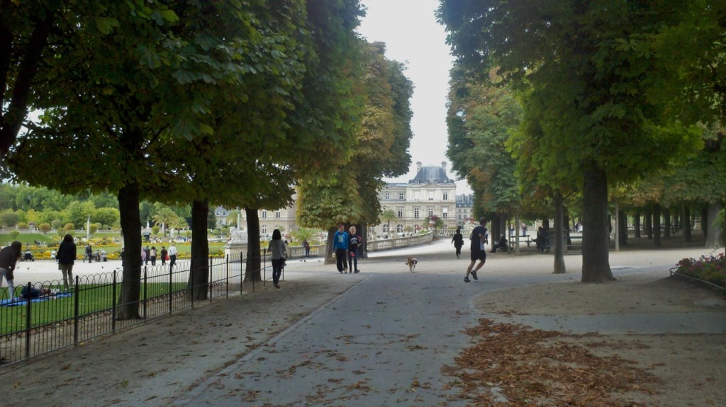 Exploring the nooks and crannies of the Gardens (Photo: Kat B./travelgardeneat)